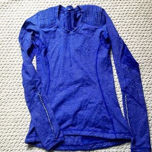 Cobalt blue long sleeve shirt great layer have thumb holes and zip in back